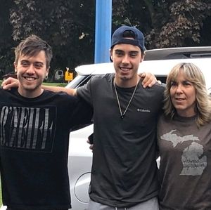 Meet your Posher, Debbie